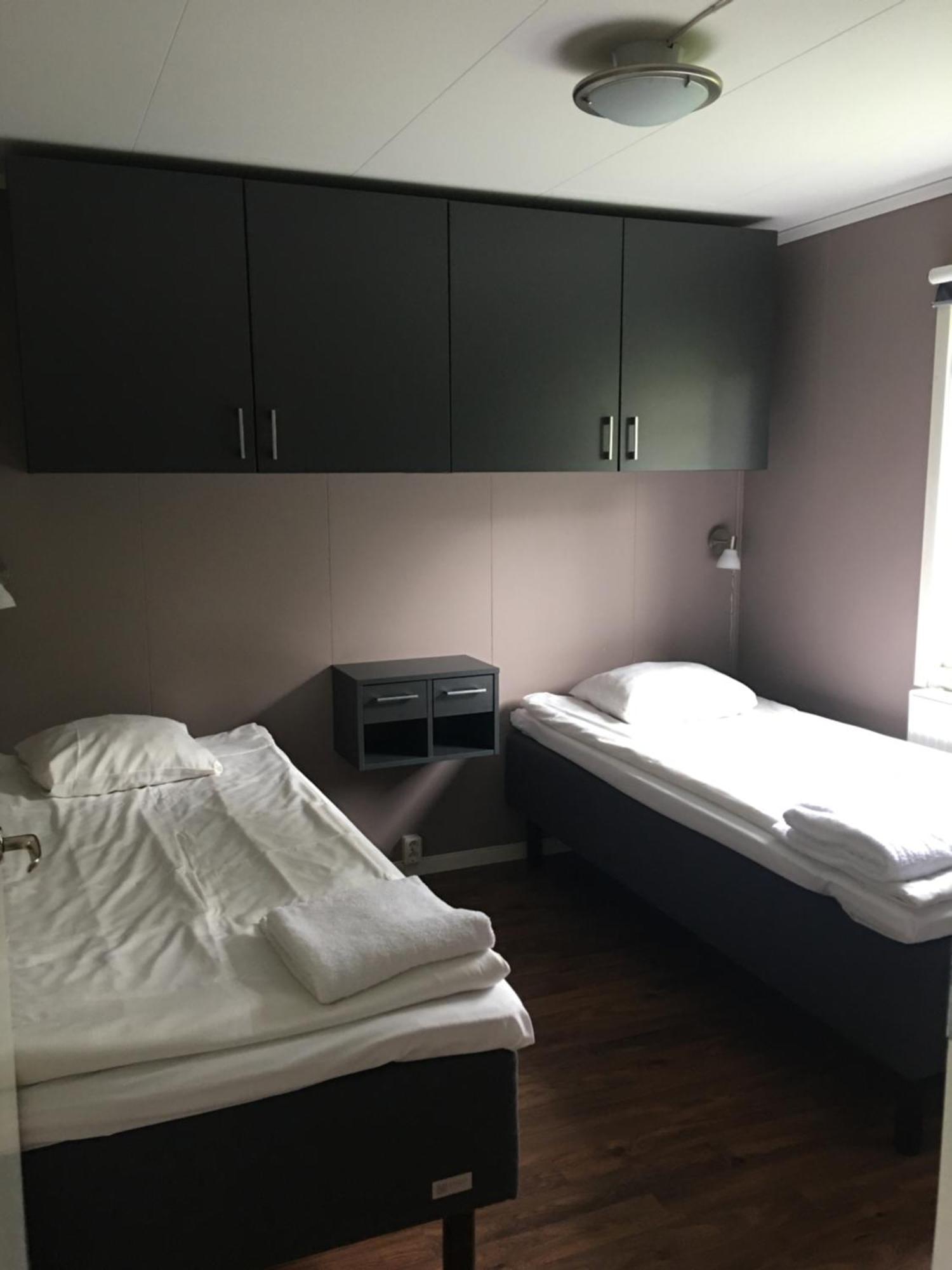 Land-Inn Motel Rosersberg Extérieur photo